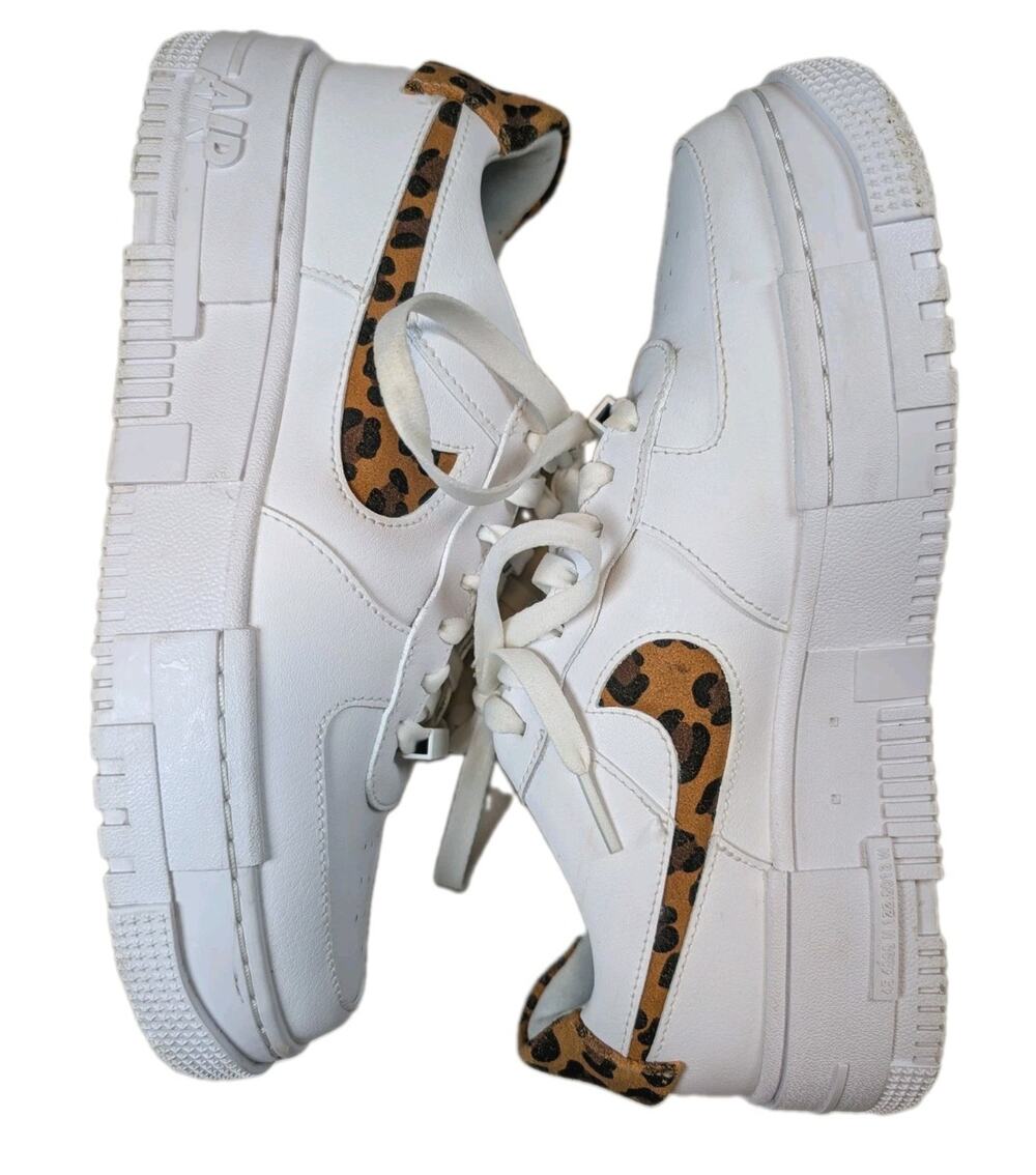 Nike Air Force 1 Pixel SE Leopard White Leather Sneakers Womens 9 CV8481-100